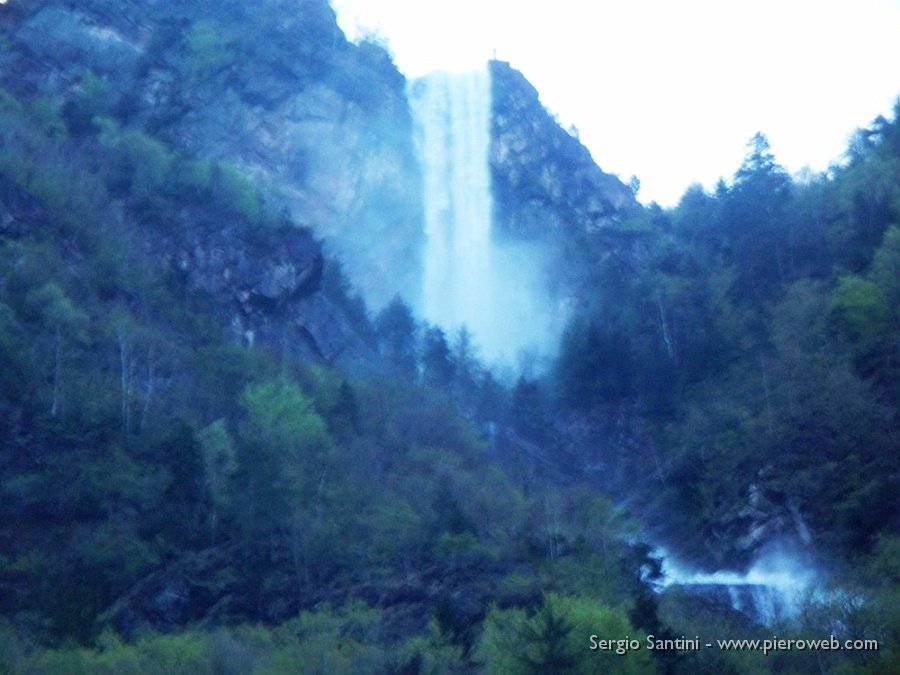 Cascata canale (2).JPG